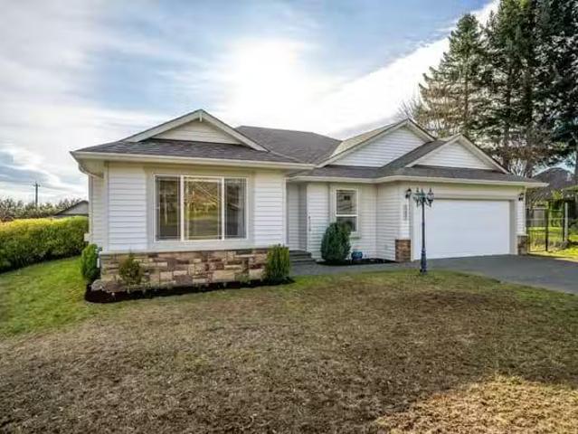 House for sale in Comox, British Columbia