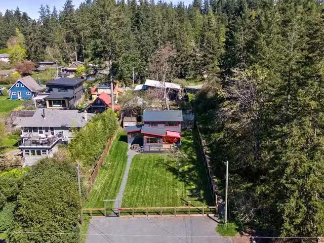 House for sale in Comox, British Columbia