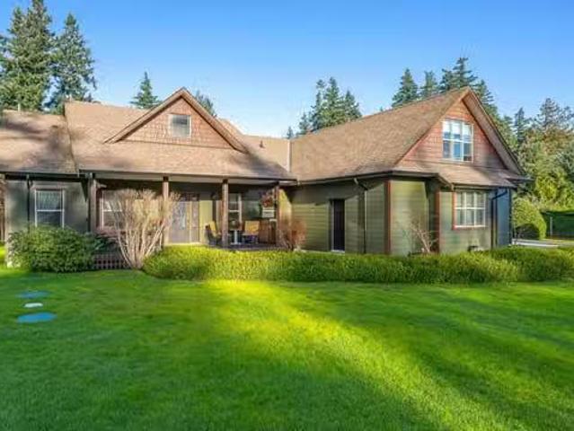 House for sale in Comox, British Columbia