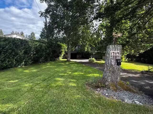 House for sale in Comox, British Columbia