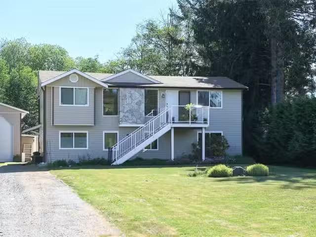 House for sale in Comox, British Columbia