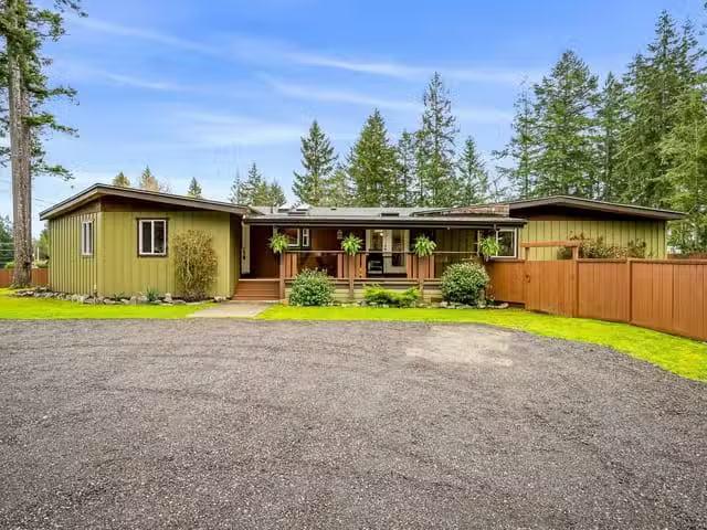 House for sale in Comox, British Columbia