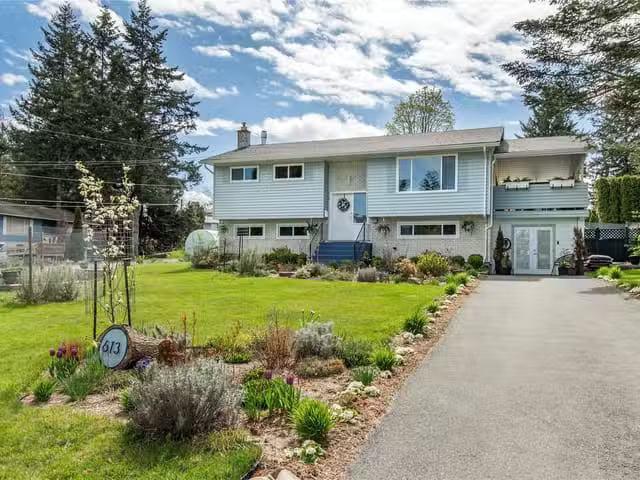 House for sale in Comox, British Columbia