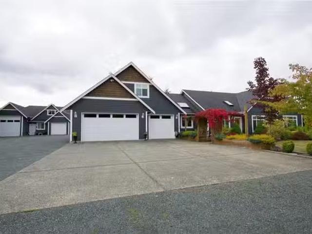 House for sale in Coombs, British Columbia
