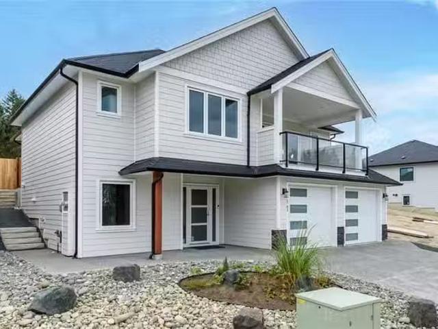 House for sale in Courtenay, British Columbia