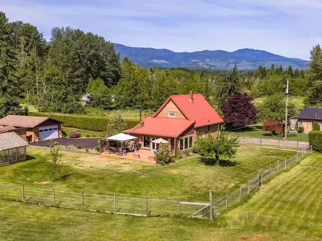 House for sale in Courtenay, British Columbia
