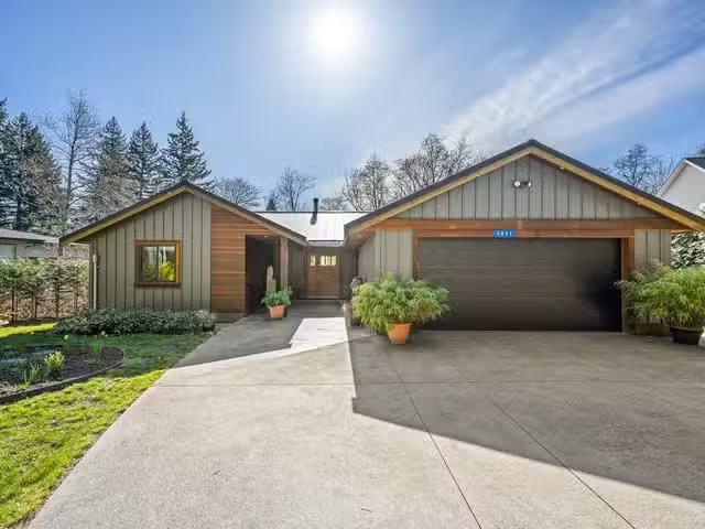 House for sale in Courtenay, British Columbia