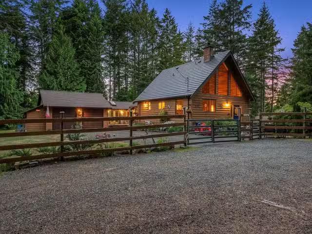 House for sale in Courtenay, British Columbia