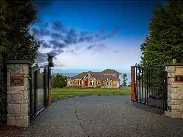 House for sale in Courtenay, British Columbia