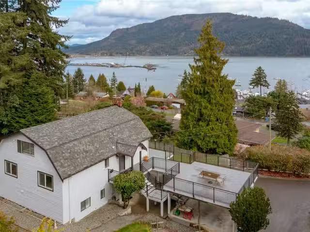 House for sale in Cowichan Bay, British Columbia
