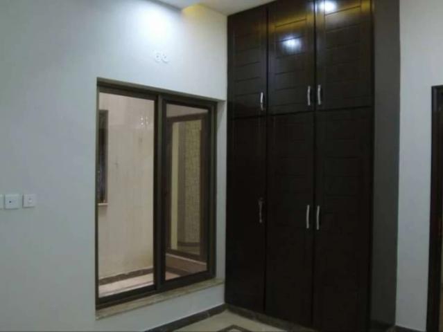House for sale in ڈی-12 مركز, اسلام آباد