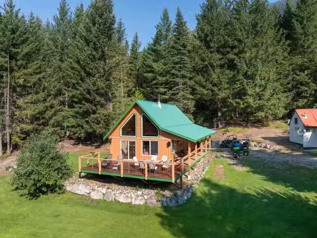 House for sale in Mount Currie, British Columbia