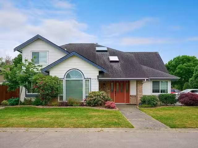 House for sale in Rideau Lakes, Ontario