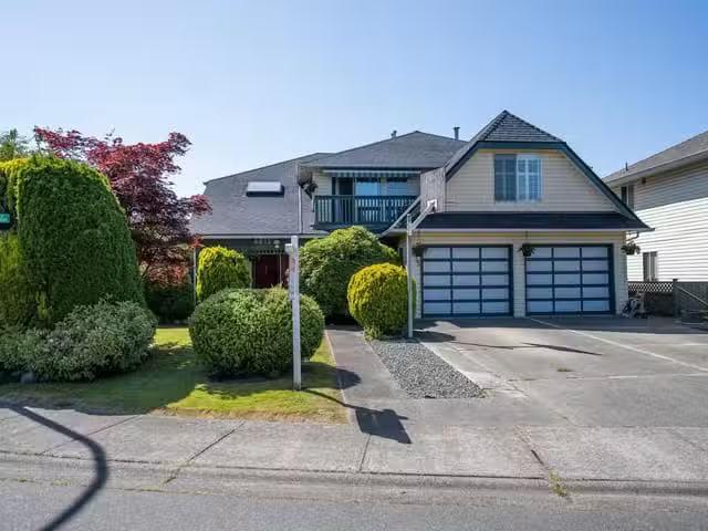 House for sale in Rideau Lakes, Ontario