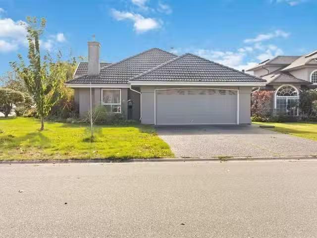 House for sale in Rideau Lakes, Ontario