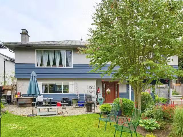 House for sale in Rideau Lakes, Ontario