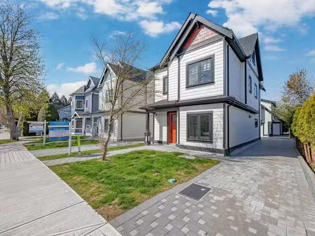House for sale in Rideau Lakes, Ontario