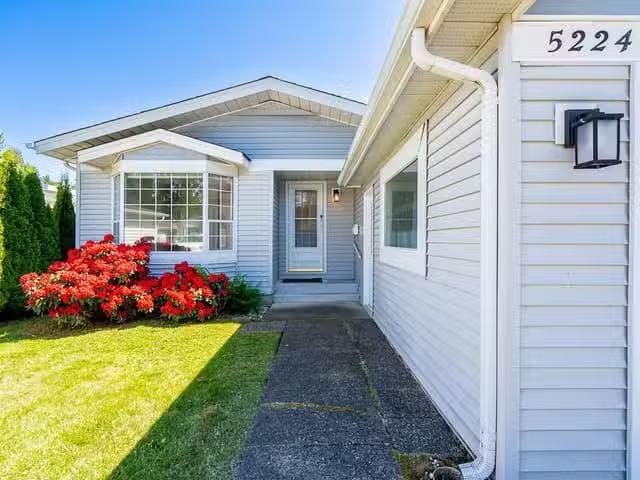 House for sale in Rideau Lakes, Ontario