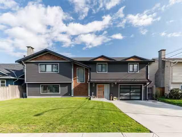 House for sale in Rideau Lakes, Ontario