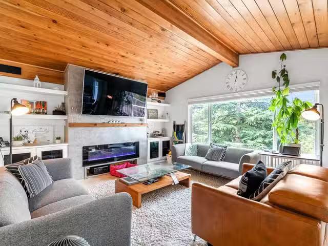 House for sale in Rideau Lakes, Ontario