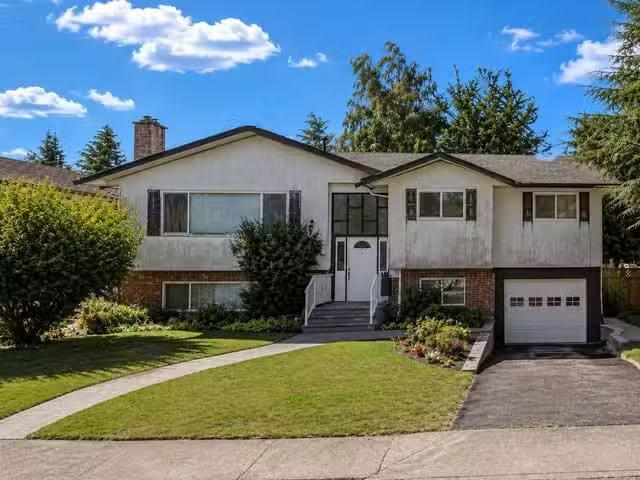 House for sale in Rideau Lakes, Ontario