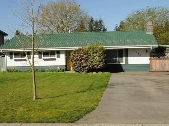 House for sale in Rideau Lakes, Ontario