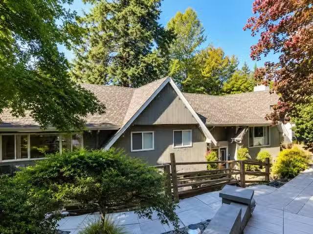 House for sale in Rideau Lakes, Ontario