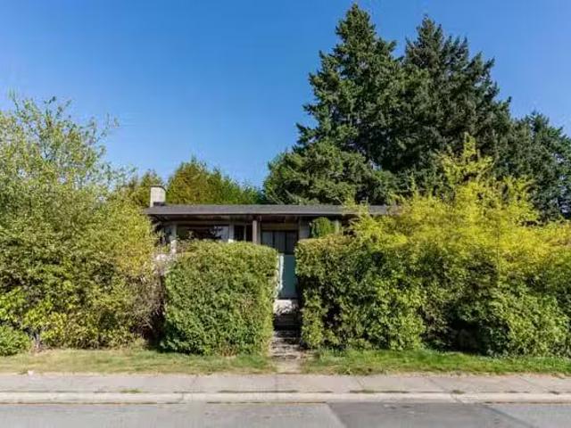 House for sale in Rideau Lakes, Ontario