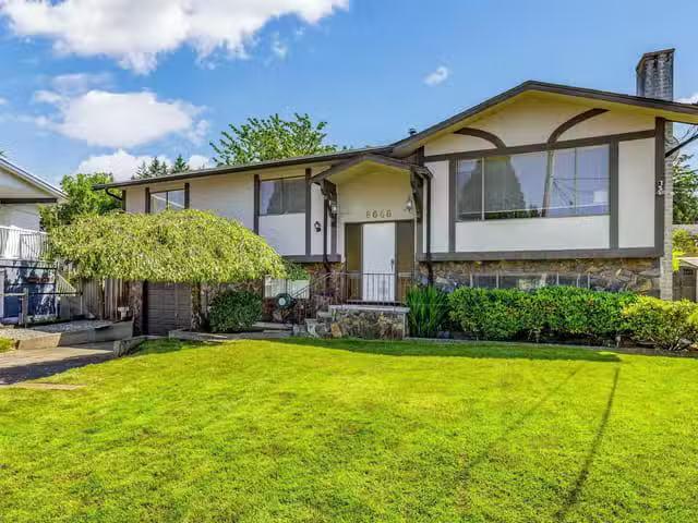 House for sale in Rideau Lakes, Ontario