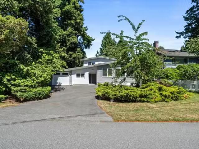 House for sale in Rideau Lakes, Ontario