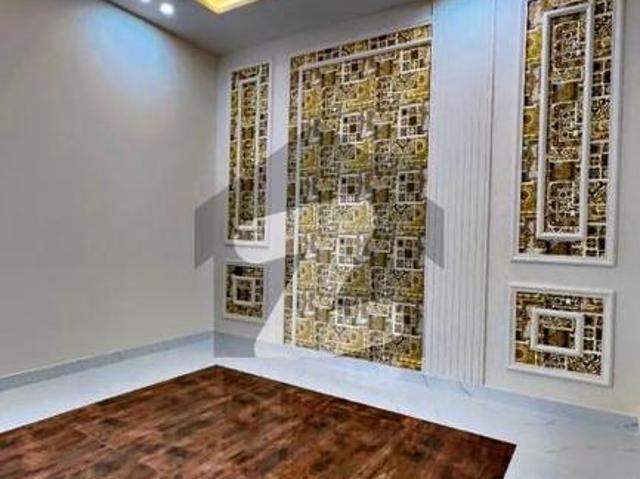 House for sale in Faisalabad, Islamabad Capital Territory