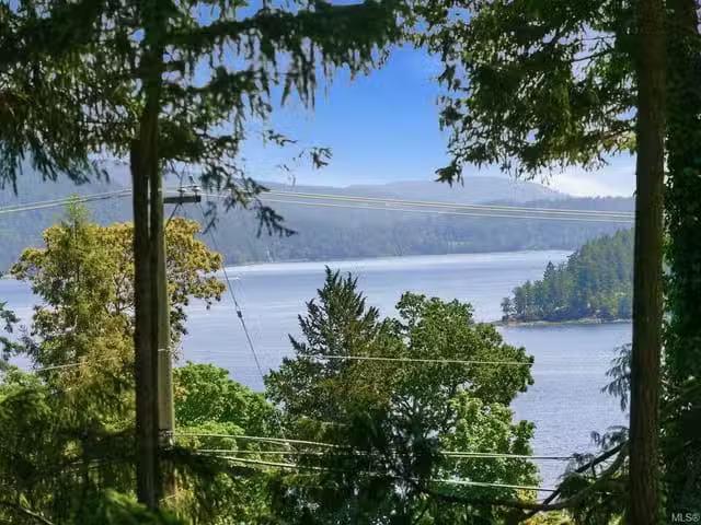 House for sale in Duncan, British Columbia