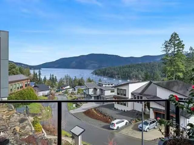 House for sale in Duncan, British Columbia
