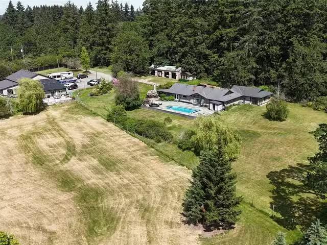 House for sale in Duncan, British Columbia