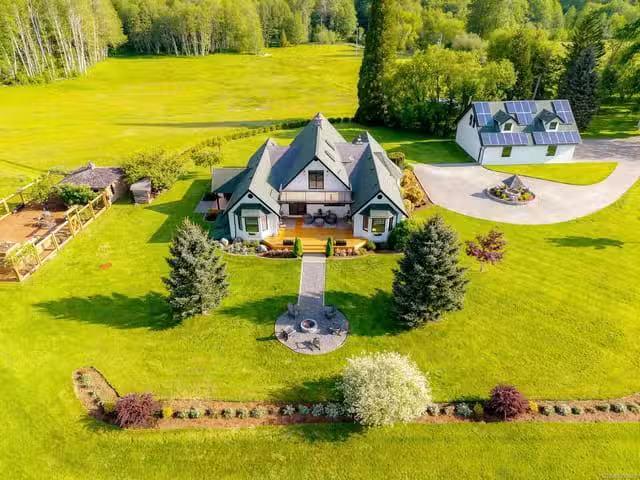 House for sale in Duncan, British Columbia