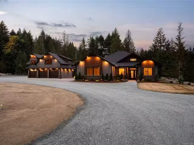 House for sale in Duncan, British Columbia