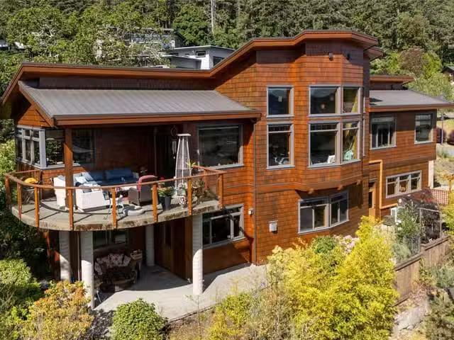 House for sale in Duncan, British Columbia