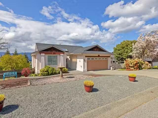 House for sale in Duncan, British Columbia