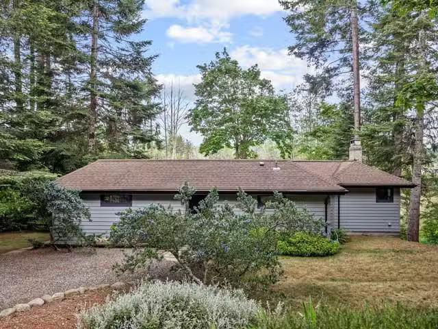 House for sale in Denman Island, British Columbia
