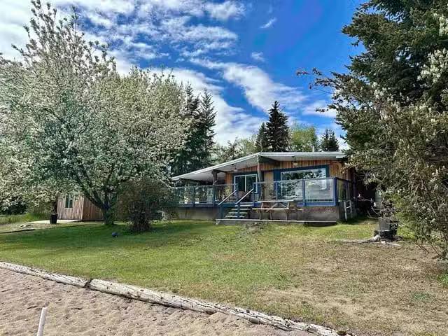 House for sale in Fraser Lake, British Columbia