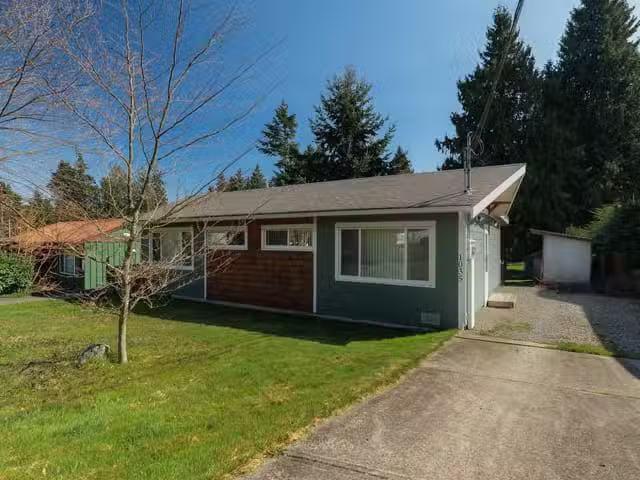 House for sale in Gibsons, British Columbia