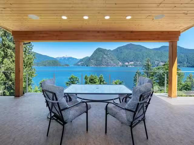 House for sale in Gibsons, British Columbia