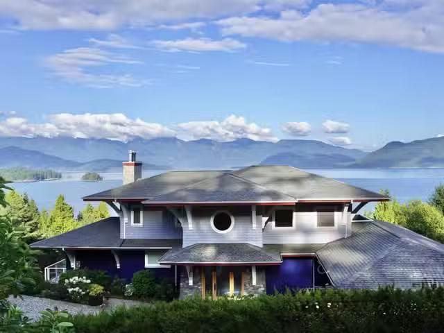 House for sale in Gibsons, British Columbia