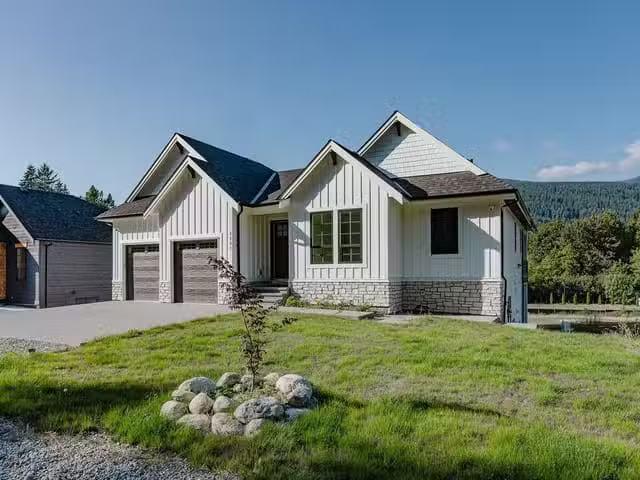 House for sale in Gibsons, British Columbia