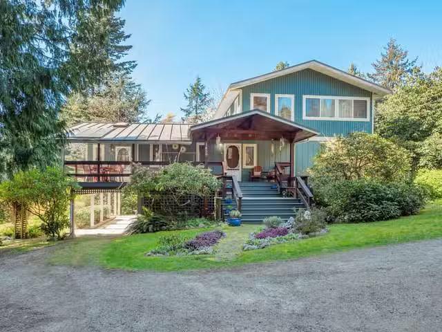 House for sale in Gibsons, British Columbia