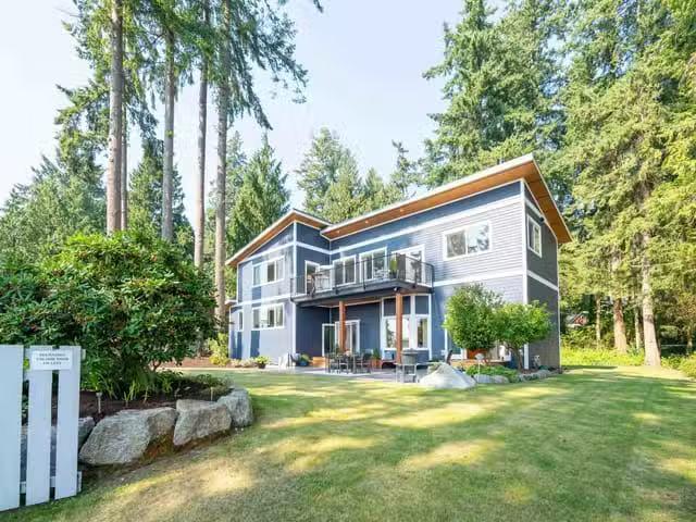 House for sale in Gibsons, British Columbia