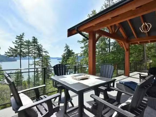 House for sale in Gibsons, Sunshine Coast Regional District