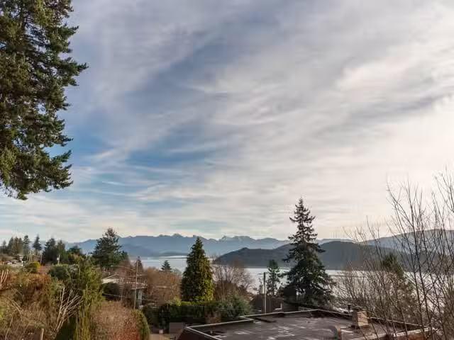 House for sale in Gibsons, British Columbia