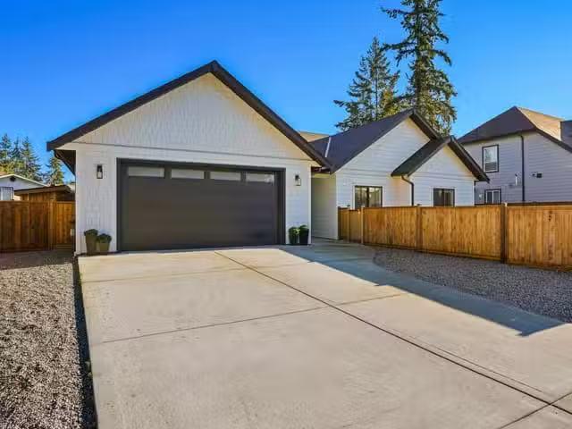 House for sale in Gibsons, British Columbia