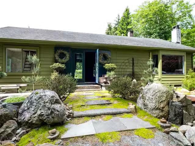 House for sale in Gibsons, British Columbia
